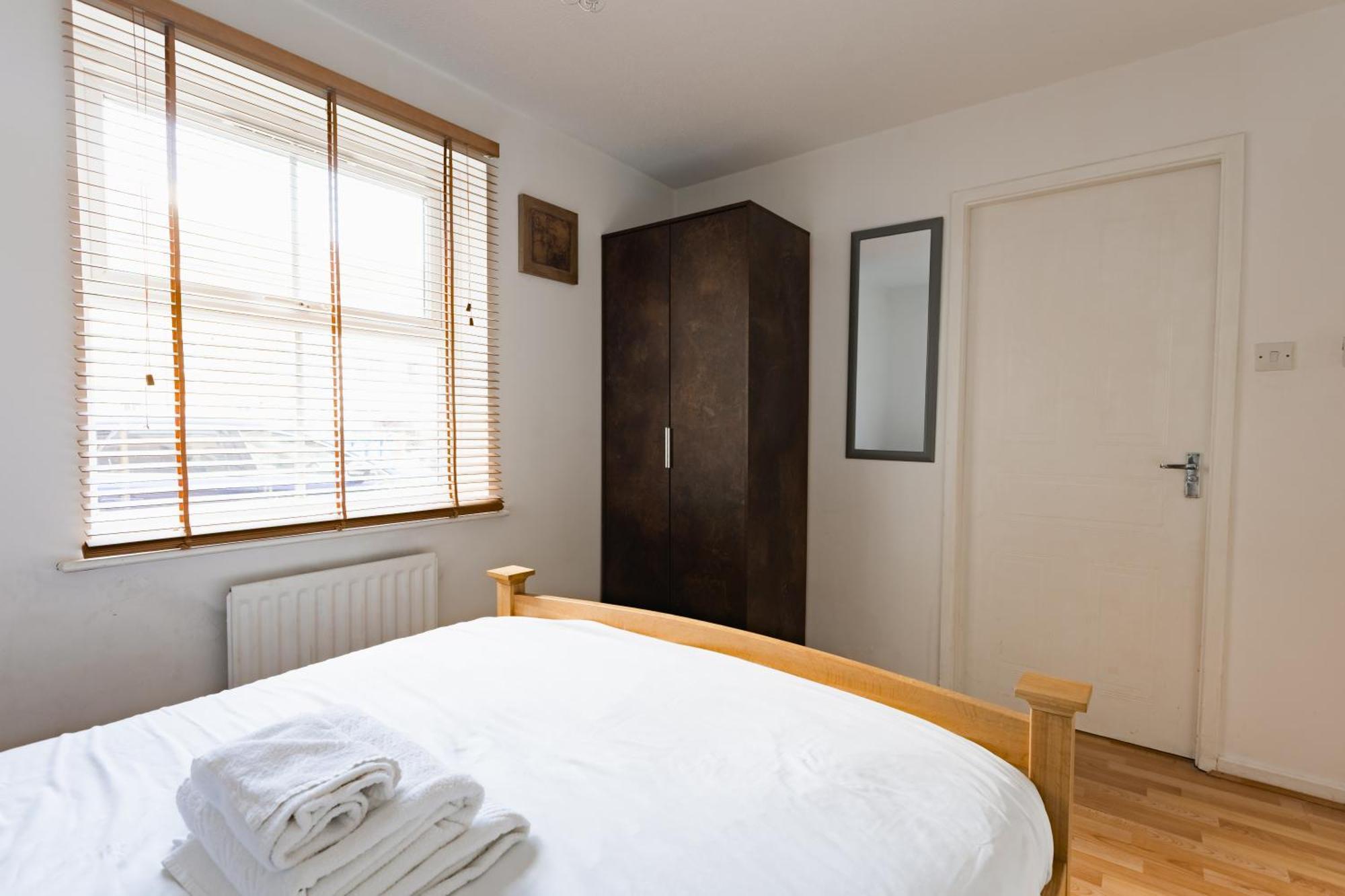 Hullidays Victora Dock- Refurbished 2024 Apartment Kingston upon Hull Exterior foto