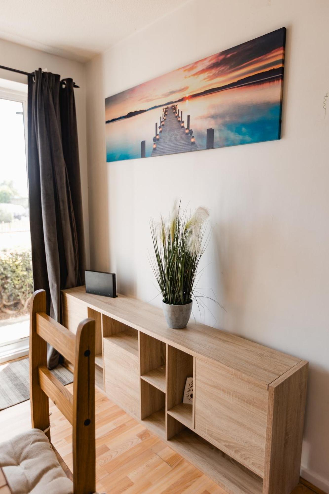 Hullidays Victora Dock- Refurbished 2024 Apartment Kingston upon Hull Exterior foto
